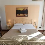 Onlyrooms Iii - Real Center 3*