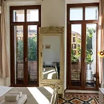 Onlyrooms Iii - Real Center בית הארחה 3*