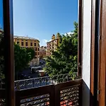 Onlyrooms Iii - Real Center Affittacamere 3*