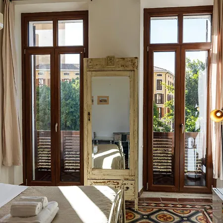 Onlyrooms Iii - Recommended For Under 30s Guest house *
