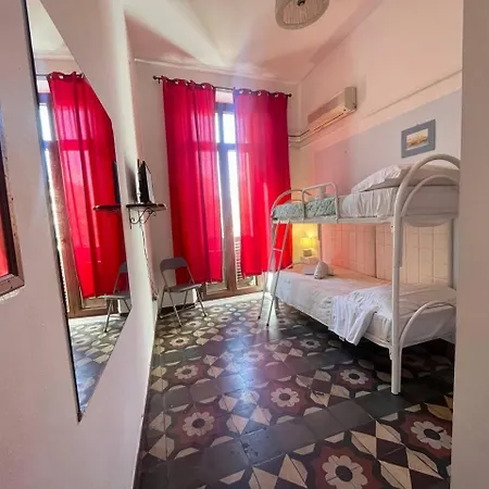 Гостевой дом Onlyrooms Iii - Real Center