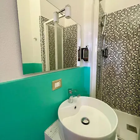 Гостевой дом Onlyrooms Iii - Real Center 3*