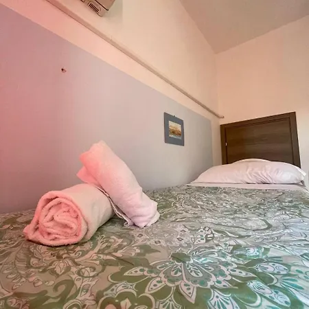 Onlyrooms Iii - Real Center