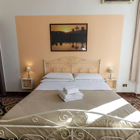 Gasthuis Onlyrooms Iii - Real Center Cagliari