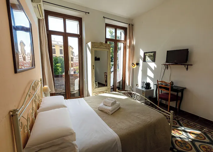 Onlyrooms Iii - Real Center Guest house